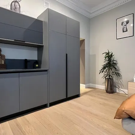 The Place With History In Renaissance Building Apartamento