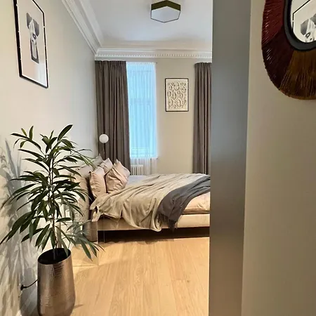 The Place With History In Renaissance Building Apartamento Riga